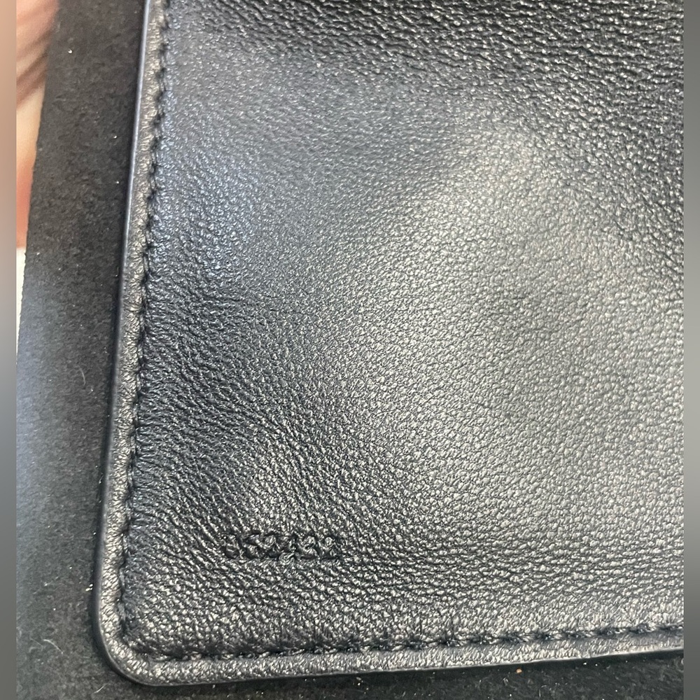 Loewe Small Squeeze bag in mellow nappa black lambskin - Picture 14 of 15